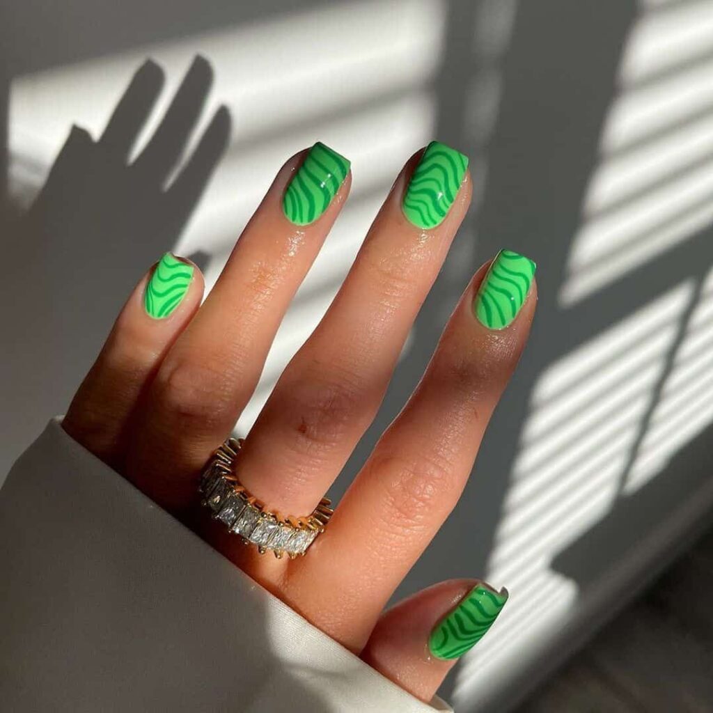 Saint Patrick's Day Gradient Nails