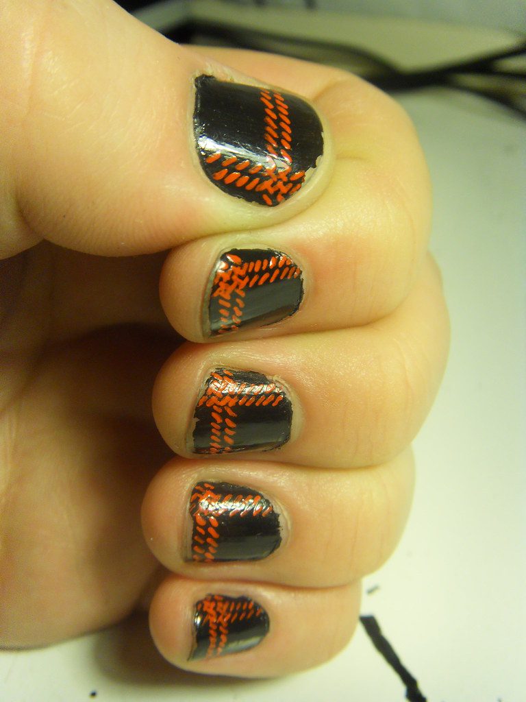+187 Spooky Halloween Nail Designs That Will Haunt Your Dreams