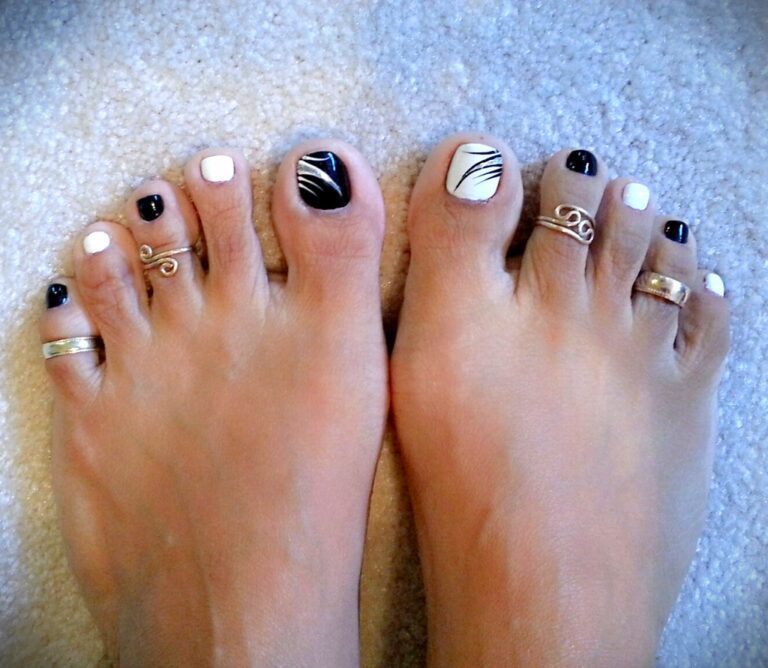 +128 Trendy Toe Nail Art Designs That Will Blow Your Mind