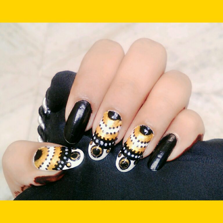 +178 Black and Gold Nail Art Ideas That Will Make You Shine